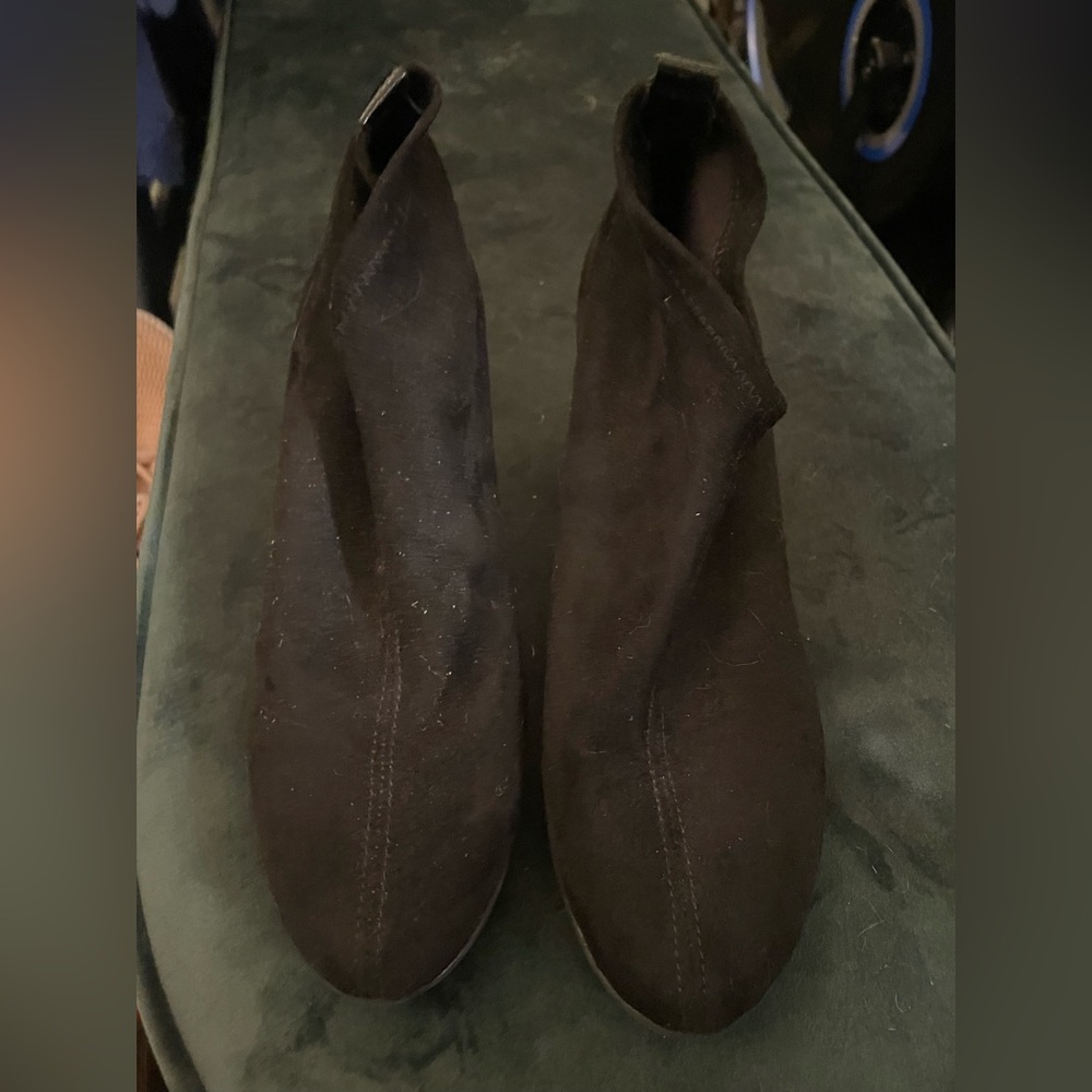 Remonte suede booties